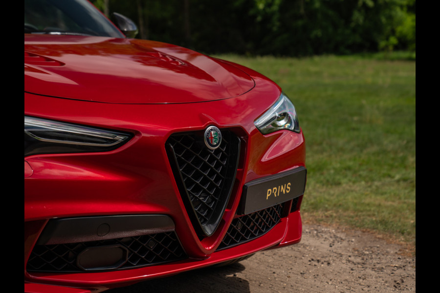 Alfa Romeo Stelvio 2.9 V6 AWD Quadrifoglio | Harman/Kardon | Rosso Competizione | Adapt. cruise | CarPlay | Carbon stuur