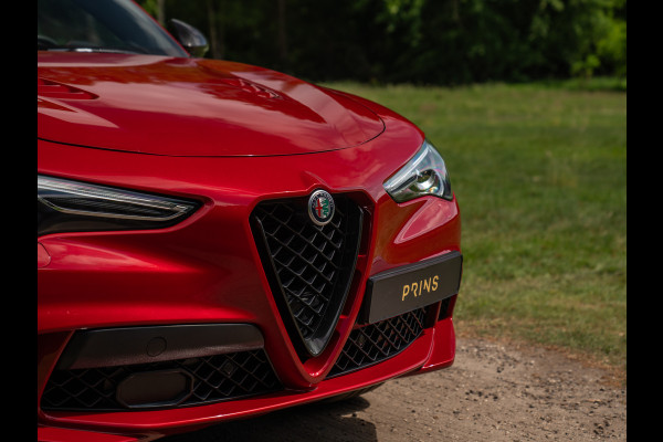 Alfa Romeo Stelvio 2.9 V6 AWD Quadrifoglio | Harman/Kardon | Rosso Competizione | Adapt. cruise | CarPlay | Carbon stuur