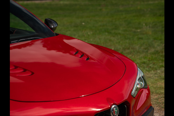 Alfa Romeo Stelvio 2.9 V6 AWD Quadrifoglio | Harman/Kardon | Rosso Competizione | Adapt. cruise | CarPlay | Carbon stuur