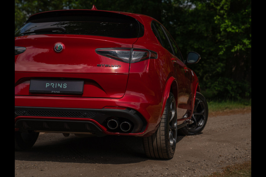 Alfa Romeo Stelvio 2.9 V6 AWD Quadrifoglio | Harman/Kardon | Rosso Competizione | Adapt. cruise | CarPlay | Carbon stuur
