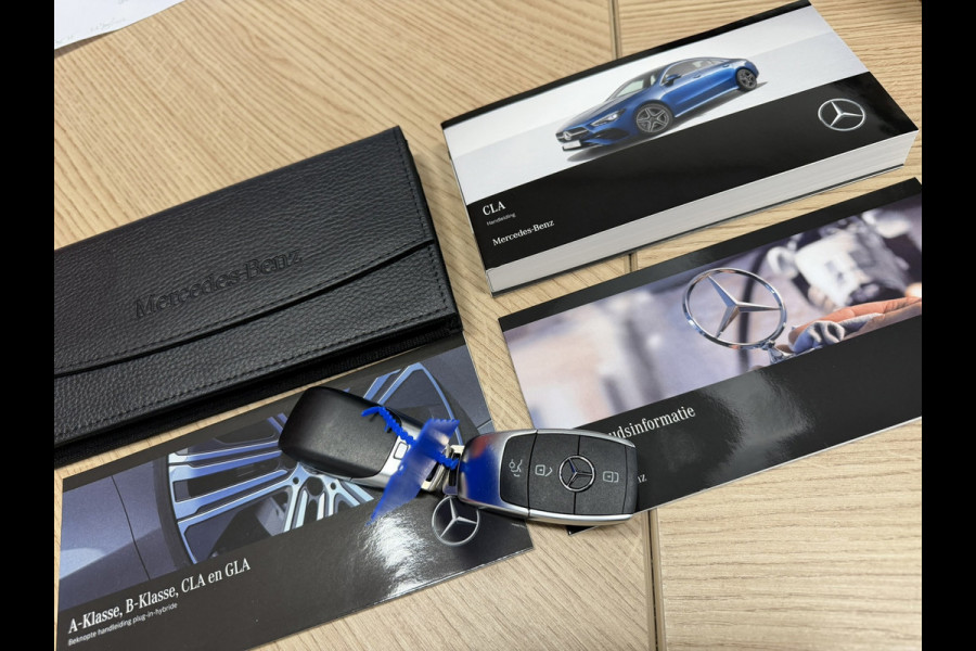 Mercedes-Benz CLA-Klasse 250 e AMG Line Plug in Full-led Matrix Leder Panorama Camera Pdc Sfeerverlichting Trekhaak