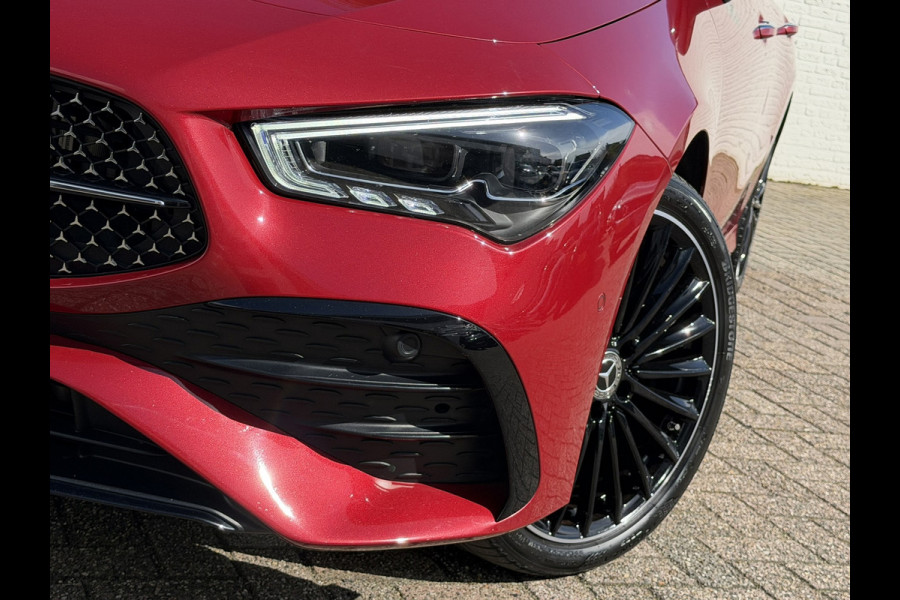 Mercedes-Benz CLA-Klasse 250 e AMG Line Plug in Full-led Matrix Leder Panorama Camera Pdc Sfeerverlichting Trekhaak