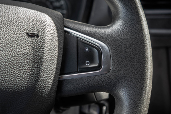 Renault Master 2.3 DCI L1H1 | 135PK | 1ste Eigenaar | Work Edition | Navi | Led | Cruise | Trekhaak