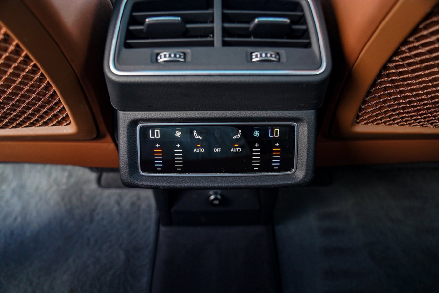 Audi e-tron Sportback 55 quattro Business edition Plus 95 kWh | Panorama | Luxe Leder | Adaptieve cruise | Memory | Clima achter