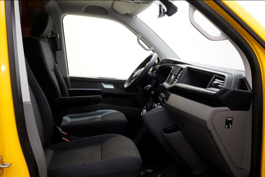 Volkswagen Transporter T6.1 2.0 TDI 150pk L1H1 DSG-Automaat Airco/Navi/2x Schuifdeur 04-2022