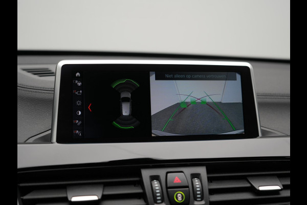 BMW X1 xDrive25e Sportline PHEV 221pk Dealer O.H. | Camera | Sportstoelen Verwarmd | Sfeerverlichting | Keyless | Navigatie | Cruise Control | DAB | Plug In Hybrid |