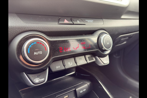 Kia Stonic 1.0 T-GDi MHEV DynamicPlusLine | Stoel- en Stuurverwarming | Navi | Cimate Control | Cruise Control | Key-less | Camera |