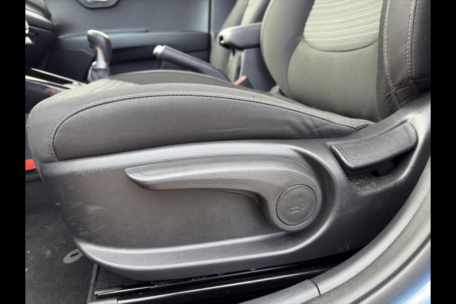 Kia Stonic 1.0 T-GDi MHEV DynamicPlusLine | Stoel- en Stuurverwarming | Navi | Cimate Control | Cruise Control | Key-less | Camera |