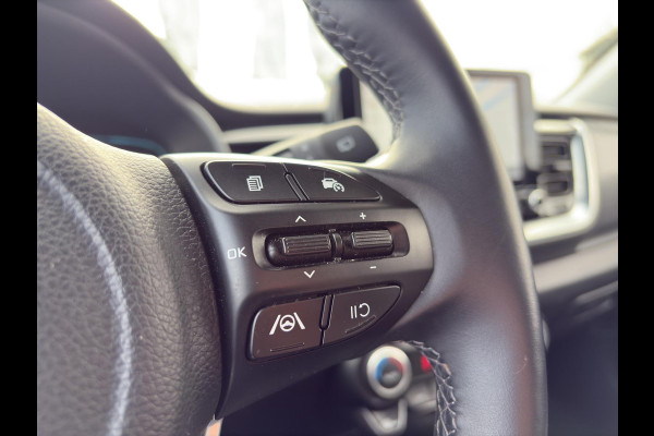 Kia Stonic 1.0 T-GDi MHEV DynamicPlusLine | Stoel- en Stuurverwarming | Navi | Cimate Control | Cruise Control | Key-less | Camera |