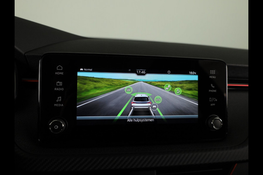 Škoda Kamiq Monte Carlo 1.0 TSI 115 pk 6 versn. Hand | Wegklapbare trekhaak | Winter Pakket | 18 inch lichtmetalen velgen