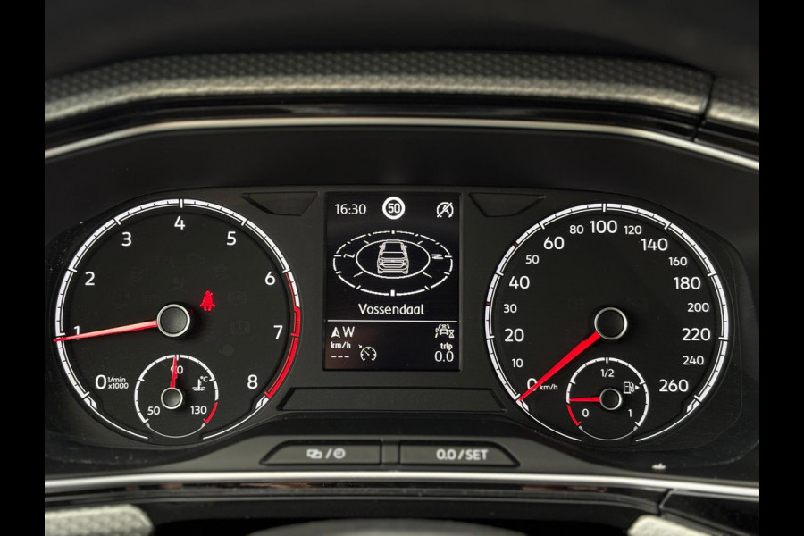 Volkswagen T-Cross 1.0 TSI Life | Navi, Carplay/Android, PDC, Cruise, Stoelverw., Climate, Afn. Trekhaak |