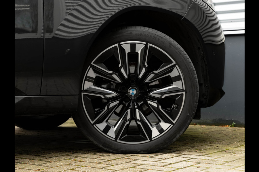 BMW X3 30e xDrive M-Sport - Individual Leder - Trekhaak - Stuurwiel Verwarmd