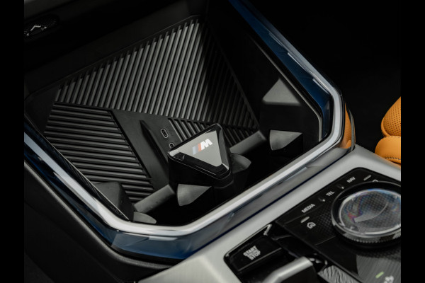 BMW X3 30e xDrive M-Sport - Individual Leder - Trekhaak - Stuurwiel Verwarmd