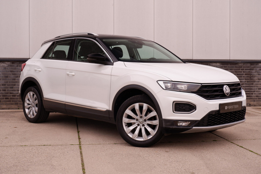 Volkswagen T-Roc 1.5 TSI Sport | Pano | Trekhaak | LED | Carplay | Camera | Virtual Cockpit | PDC