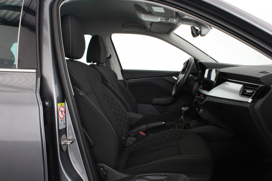 Škoda Kamiq 1.0 TSI Ambition > Automaat/Camera/Graphite Grey/Stoelverwarming...