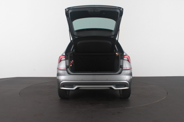 Škoda Kamiq 1.0 TSI Ambition > Automaat/Camera/Graphite Grey/Stoelverwarming...