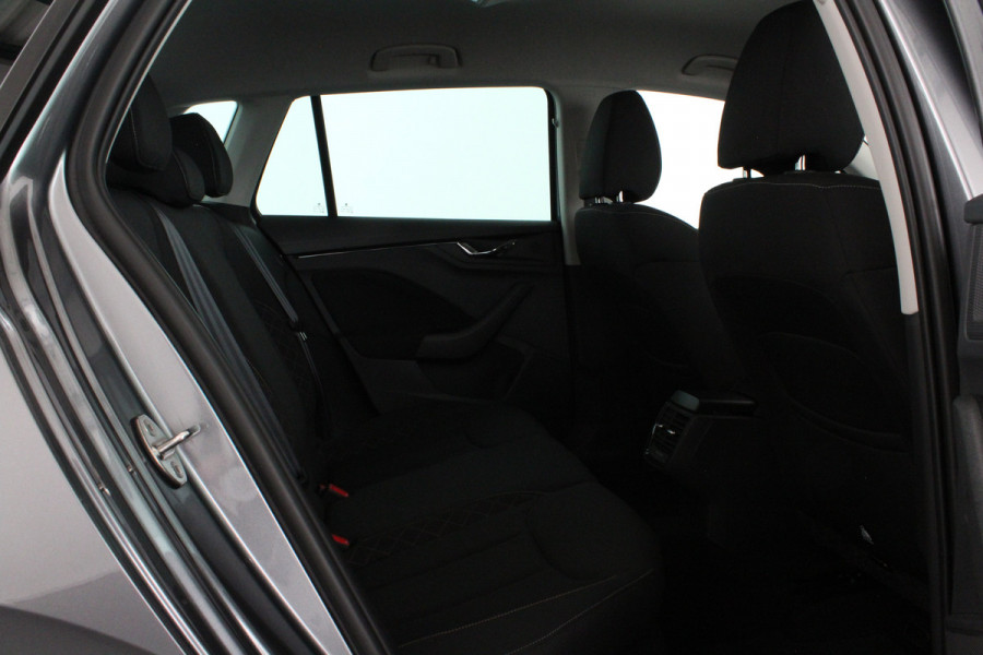 Škoda Kamiq 1.0 TSI Ambition > Automaat/Camera/Graphite Grey/Stoelverwarming...