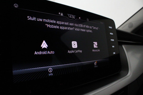 Škoda Kamiq 1.0 TSI Ambition > Automaat/Camera/Graphite Grey/Stoelverwarming...