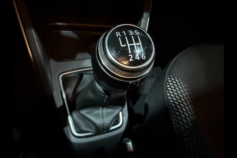 Dacia Duster 1.3 TCe 130pk Prestige, NAP, CarPlay, Camera, PDC