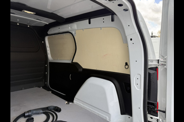 Mercedes-Benz eCitan 112 51kWh L2 Pro 284 WLTP 98,9 (SOH) MBUX Trekhaak 75kW Snelladen Apple Carplay Cruise Control Laadkabel