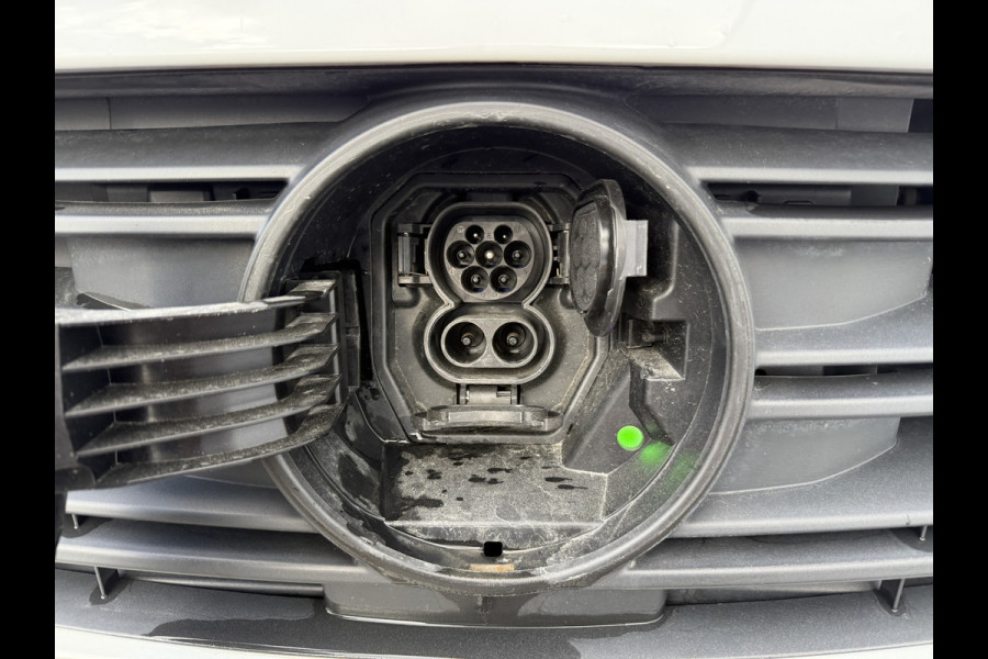 Mercedes-Benz eCitan 112 51kWh L2 Pro 284 WLTP 98,9 (SOH) MBUX Trekhaak 75kW Snelladen Apple Carplay Cruise Control Laadkabel