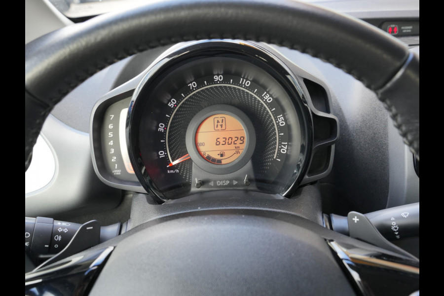 Toyota Aygo 1.0 VVT-i x-play Automaat | CarPlay | Achteruitrijcamera | Airco