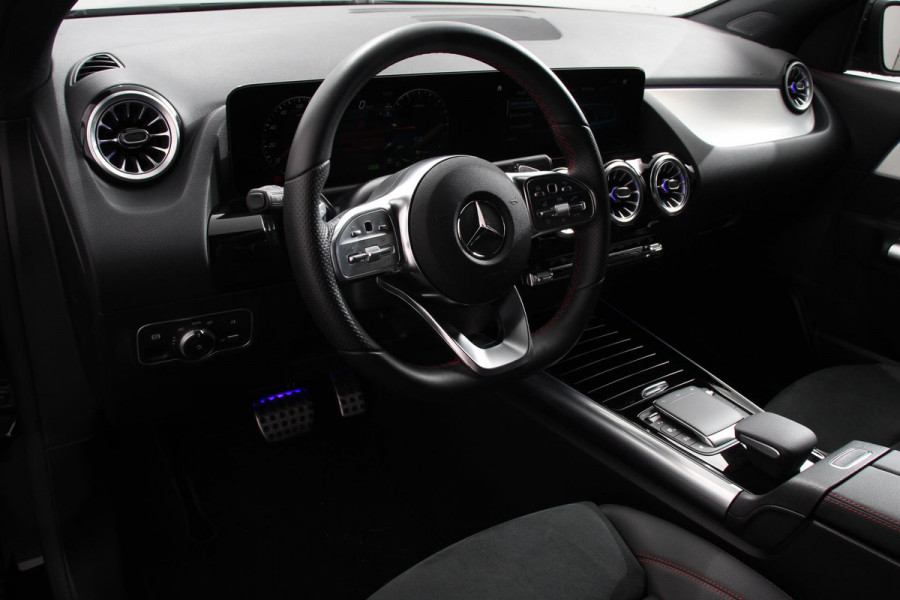 Mercedes-Benz GLA 250 e AMG Line Automaat PHEV Nieuw Model! | Leder | Navigatie Augmented reality | Virtual Cockpit | Handsfree electrische achterklep | Dab | Stoel verwarming | Led | Trekhaak