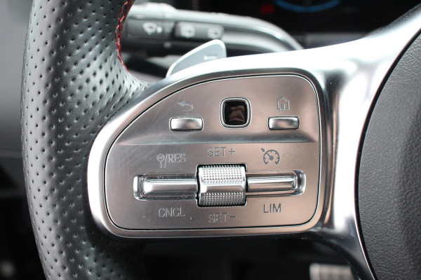 Mercedes-Benz GLA 250 e AMG Line Automaat PHEV Nieuw Model! | Leder | Navigatie Augmented reality | Virtual Cockpit | Handsfree electrische achterklep | Dab | Stoel verwarming | Led | Trekhaak