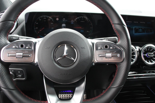 Mercedes-Benz GLA 250 e AMG Line Automaat PHEV Nieuw Model! | Leder | Navigatie Augmented reality | Virtual Cockpit | Handsfree electrische achterklep | Dab | Stoel verwarming | Led | Trekhaak