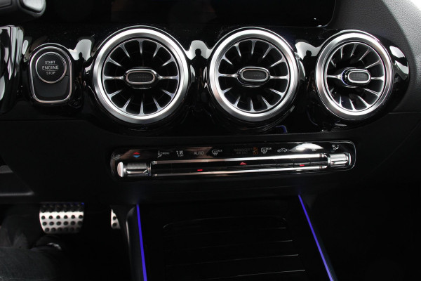 Mercedes-Benz GLA 250 e AMG Line Automaat PHEV Nieuw Model! | Leder | Navigatie Augmented reality | Virtual Cockpit | Handsfree electrische achterklep | Dab | Stoel verwarming | Led | Trekhaak