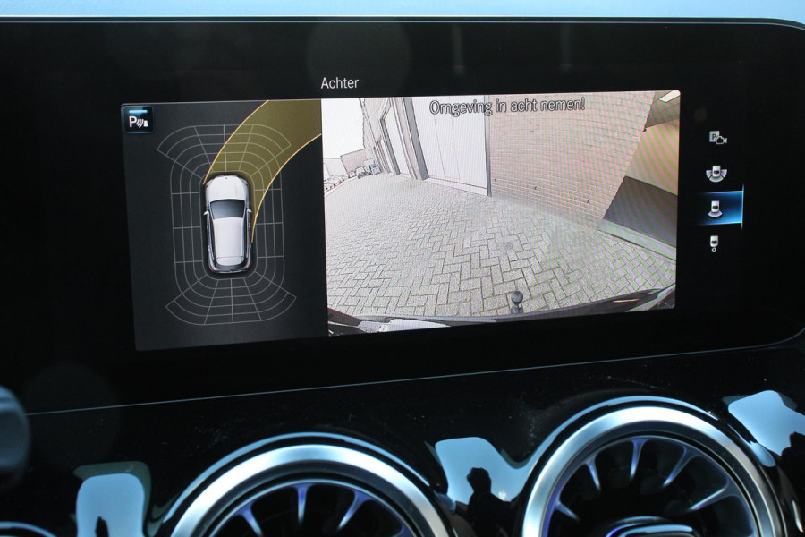 Mercedes-Benz GLA 250 e AMG Line Automaat PHEV Nieuw Model! | Leder | Navigatie Augmented reality | Virtual Cockpit | Handsfree electrische achterklep | Dab | Stoel verwarming | Led | Trekhaak