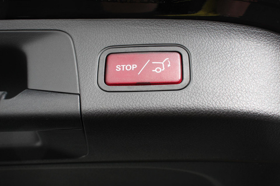 Mercedes-Benz GLA 250 e AMG Line Automaat PHEV Nieuw Model! | Leder | Navigatie Augmented reality | Virtual Cockpit | Handsfree electrische achterklep | Dab | Stoel verwarming | Led | Trekhaak