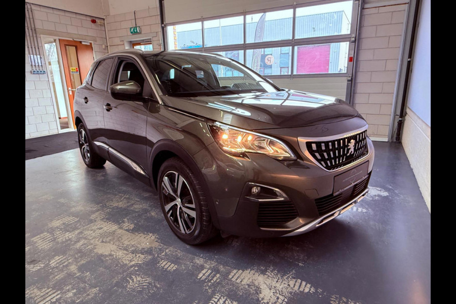 Peugeot 3008 !!! Paas Actie € 12.499,- !!! 1.2 PureTech Blue Lease Premium Navi, Camera