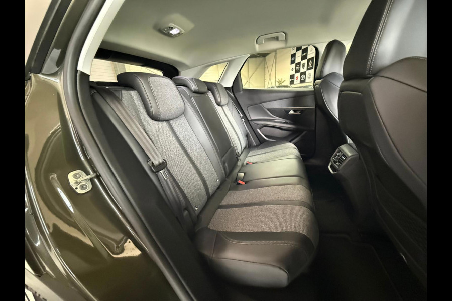 Peugeot 3008 !!! Paas Actie € 12.499,- !!! 1.2 PureTech Blue Lease Premium Navi, Camera