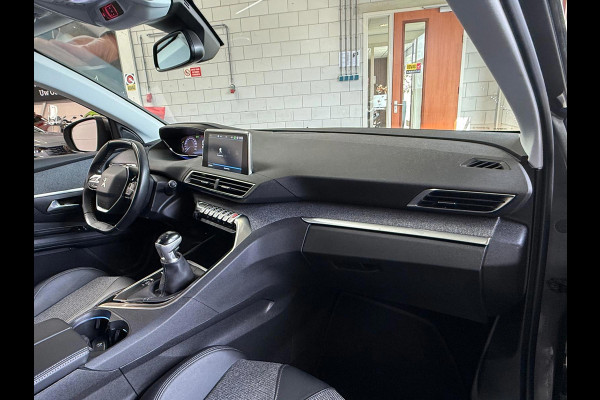 Peugeot 3008 !!! Paas Actie € 12.499,- !!! 1.2 PureTech Blue Lease Premium Navi, Camera