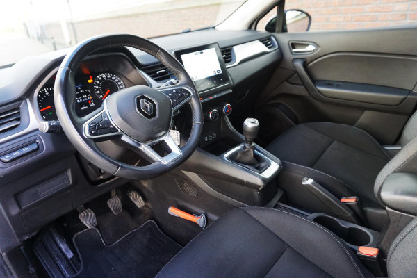 Renault Captur 1.0 TCe 90 Camera+PDC/Metallic lak/Navigatie/ Michelinbanden, bijna nieuw!