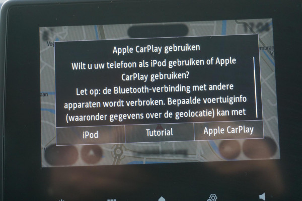 Renault Captur 1.0 TCe 90 Camera+PDC/Metallic lak/Navigatie/ Michelinbanden, bijna nieuw!