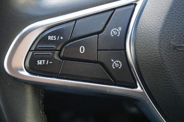 Renault Captur 1.0 TCe 90 Camera+PDC/Metallic lak/Navigatie/ Michelinbanden, bijna nieuw!