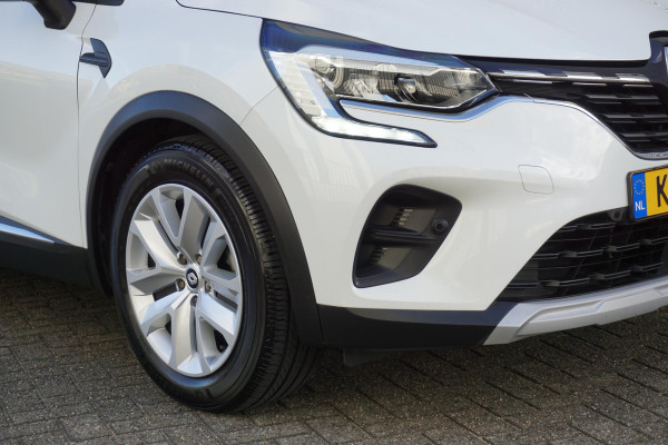 Renault Captur 1.0 TCe 90 Camera+PDC/Metallic lak/Navigatie/ Michelinbanden, bijna nieuw!