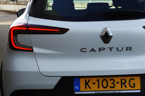 Renault Captur 1.0 TCe 90 Camera+PDC/Metallic lak/Navigatie/ Michelinbanden, bijna nieuw!