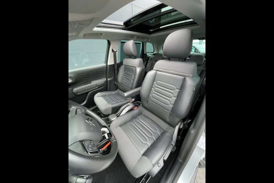 Citroën C3 Aircross 110pk Shine (Elektrisch Schuifdak - Leder incl stoelverwarming - Keyless Entry - Camera - HiFi - Parkeersensoren V+A - 17"incl 4