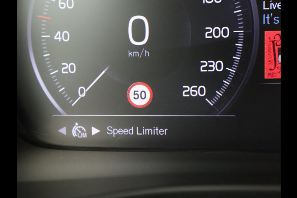 Volvo XC40 1.5 T5 RECHARGE 262 PK PLUG-IN INSCRIPTION + WEGKL. TREKHAAK | ADAPTIVE CRUISE | 19 INCH | CAMERA