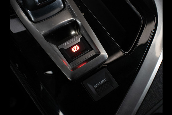 Peugeot 3008 1.2 PureTech Allure Sport (APPLE CARPLAY,NAVI,CAMERA,360 VIEW,ADAPTIVE CRUISE,CLIMATE,GETINT,SPORTSTOELEN,LM VELGEN)
