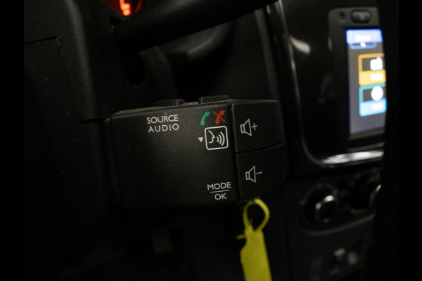 Dacia Logan MCV 0.9 TCe Laureate Sport (NAVI,CAMERA,PDC,CRUISE,BLUETOOTH,ELEKTRISCH PAKKET,SPORTSTOELEN,NETTE STAAT,NIEUWE APK)
