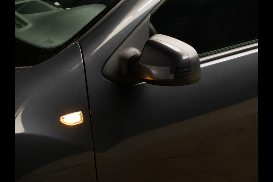 Dacia Logan MCV 0.9 TCe Laureate Sport (NAVI,CAMERA,PDC,CRUISE,BLUETOOTH,ELEKTRISCH PAKKET,SPORTSTOELEN,NETTE STAAT,NIEUWE APK)