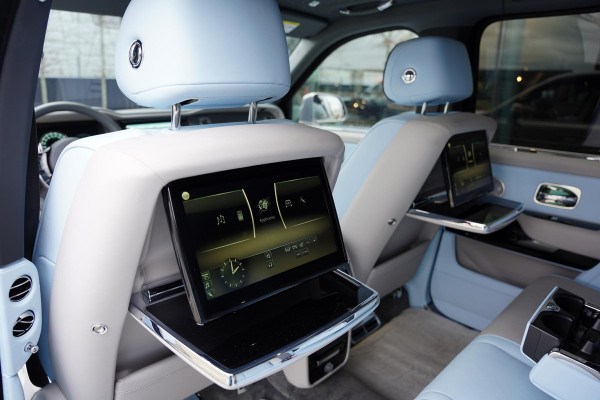 Rolls-Royce Cullinan 6.75 V12 / Bespoke Audio / Starlight / Twin-Coachline