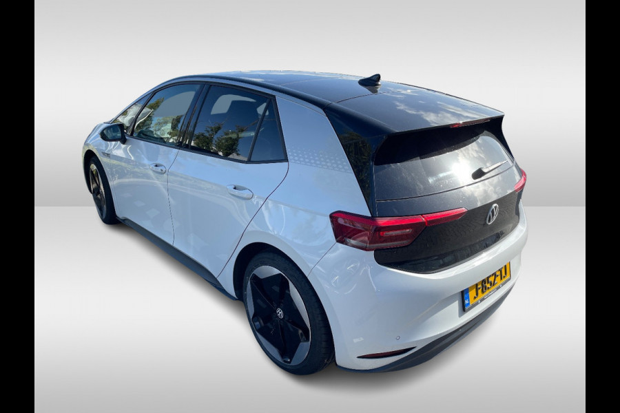 Volkswagen ID.3 First Max 58 kWh / Full option! / Panoramadak / Camera / Head-up / Keyless / 20'' / ACC / Dodehoek / Elektr. stoelen / Massage / Navigatie / Stuurverwarming