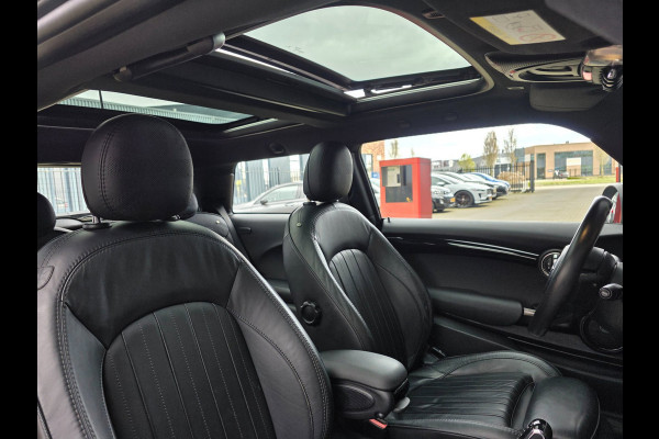 MINI Mini Electric Yours 33 kWh / NAP / 1 EIGENAAR / DEALER ONDERH. / STOELVERW. / CAMERA / KEYLESS / LEDER / PANO / DAB+ / HUD !