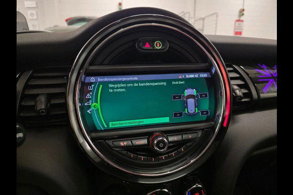 MINI Mini Electric Yours 33 kWh / NAP / 1 EIGENAAR / DEALER ONDERH. / STOELVERW. / CAMERA / KEYLESS / LEDER / PANO / DAB+ / HUD !