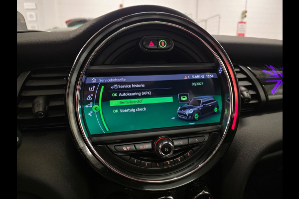 MINI Mini Electric Yours 33 kWh / NAP / 1 EIGENAAR / DEALER ONDERH. / STOELVERW. / CAMERA / KEYLESS / LEDER / PANO / DAB+ / HUD !